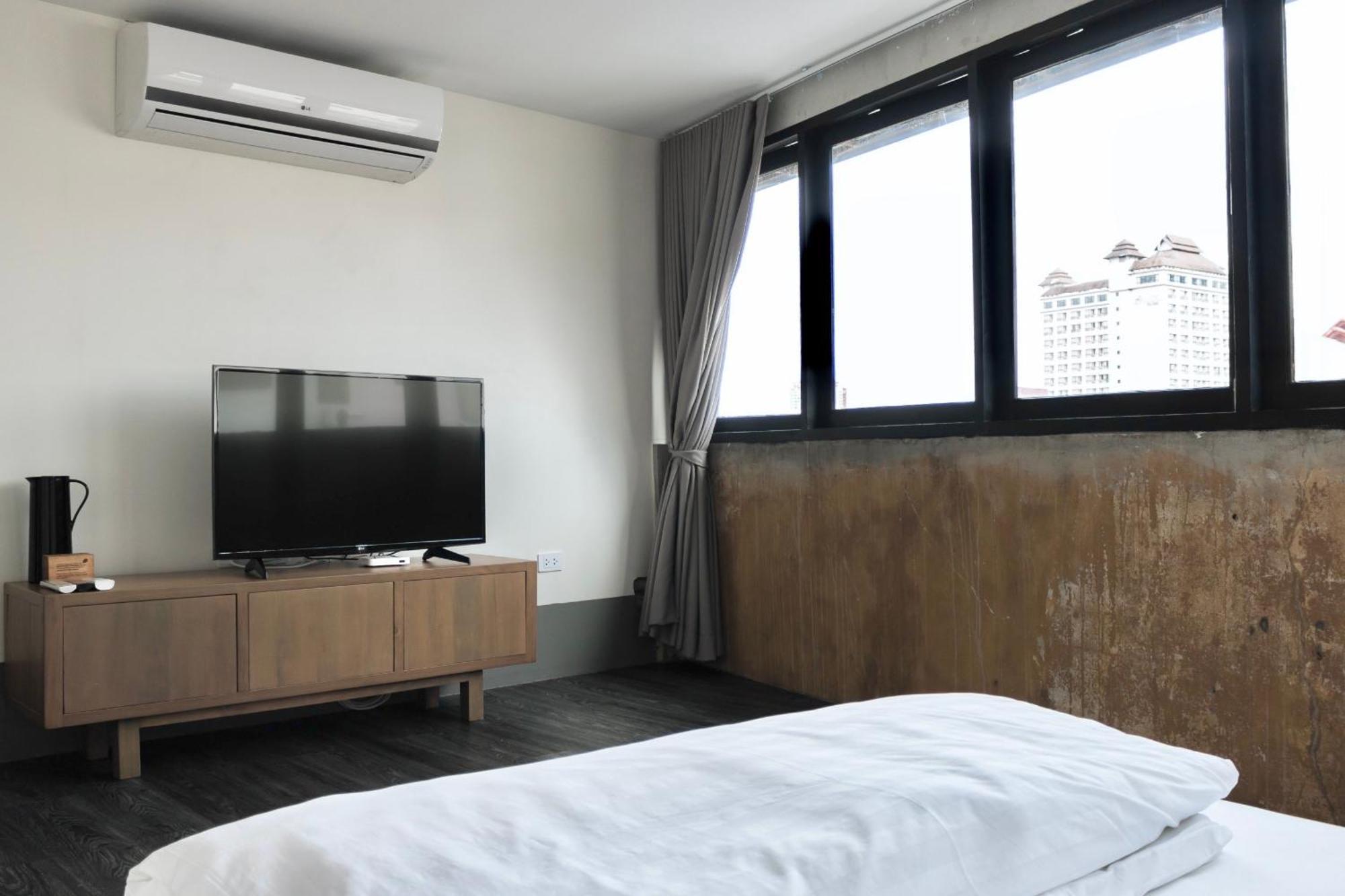Thunder Bird Hostel Chiang Mai Luaran gambar