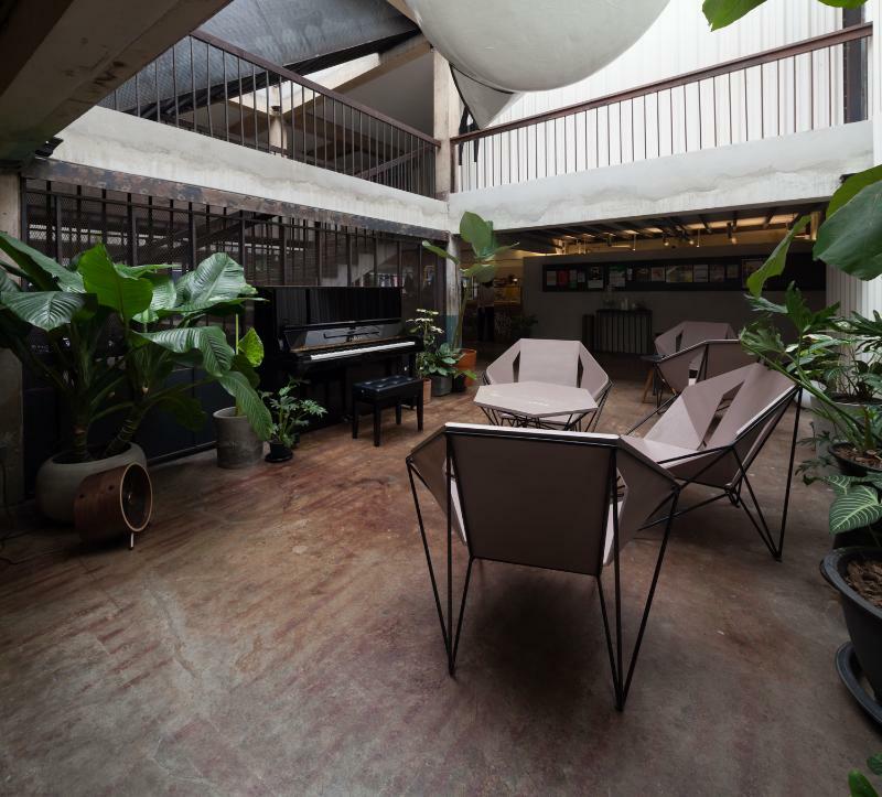Thunder Bird Hostel Chiang Mai Luaran gambar