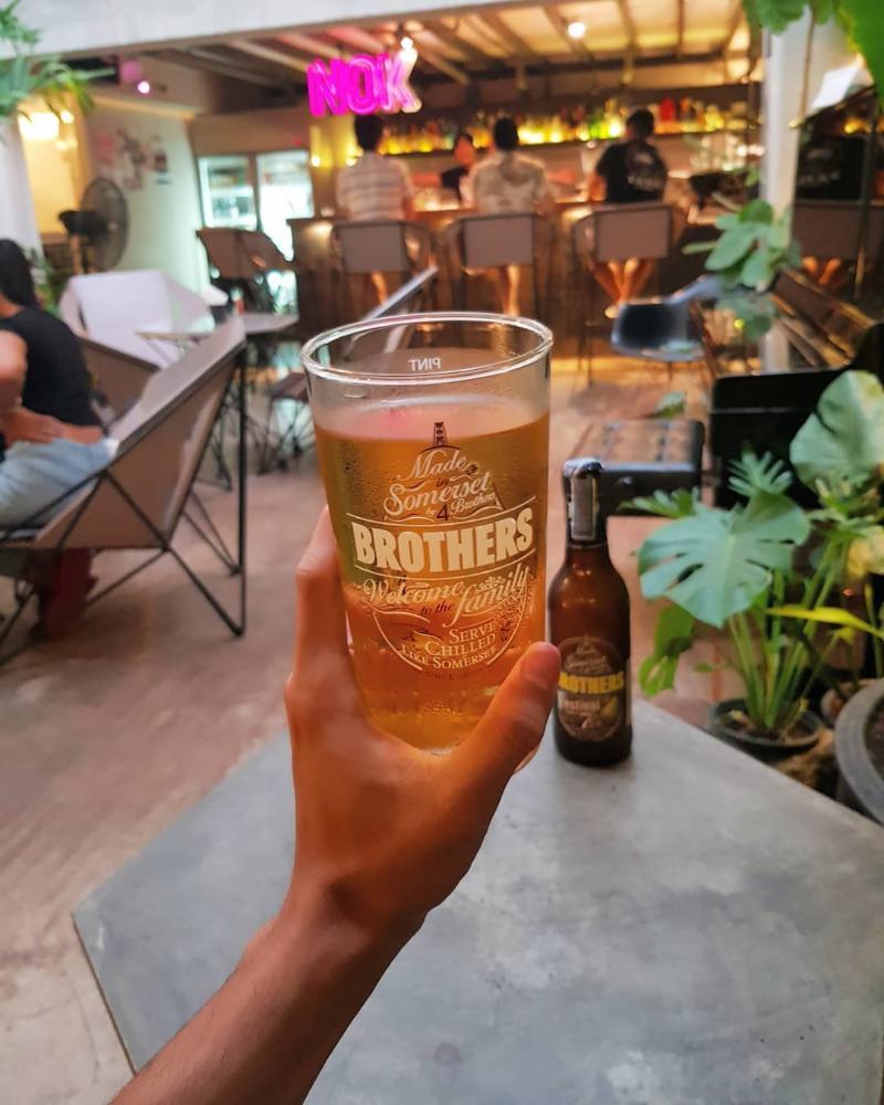 Thunder Bird Hostel Chiang Mai Luaran gambar